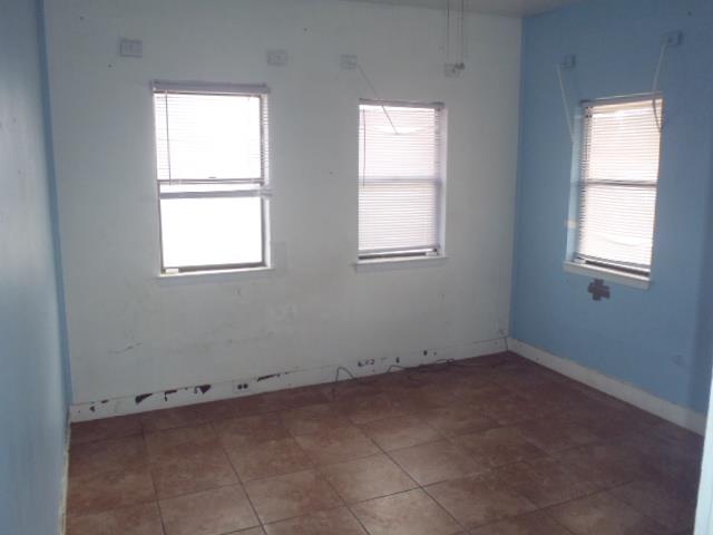 901 E Central Ave, Nixon, TX 78140