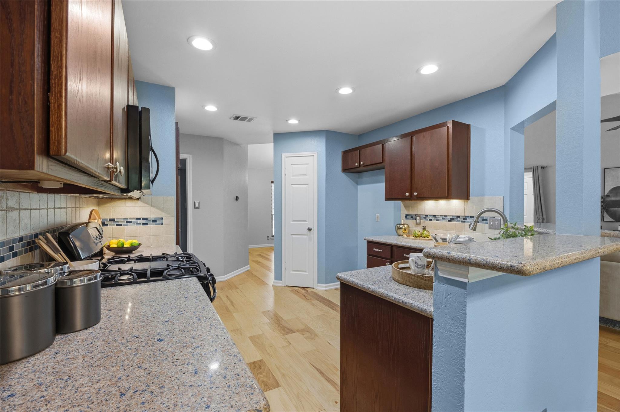 4209 Red Cloud Dr, Austin, TX 78759