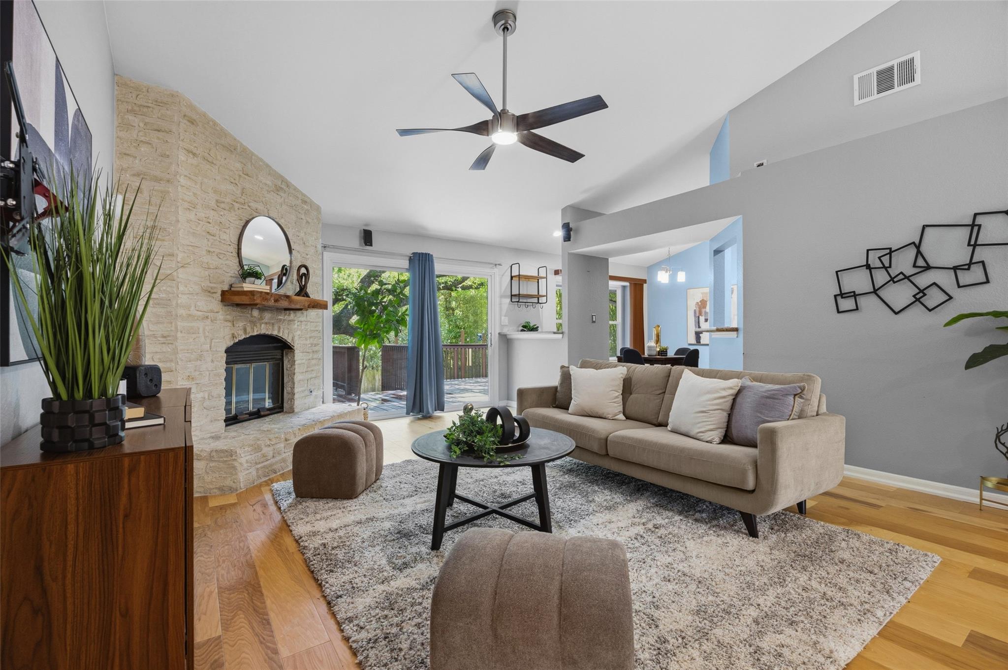 4209 Red Cloud Dr, Austin, TX 78759