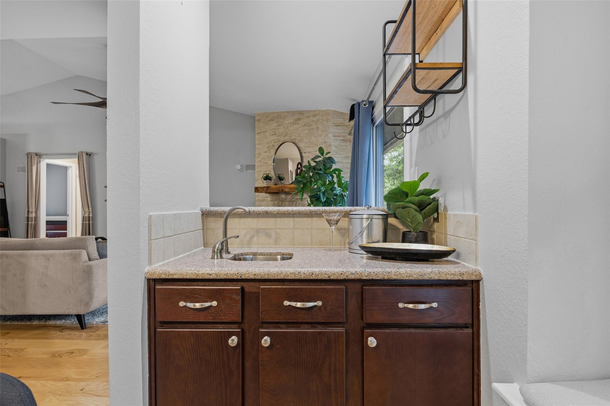 4209 Red Cloud Dr, Austin, TX 78759
