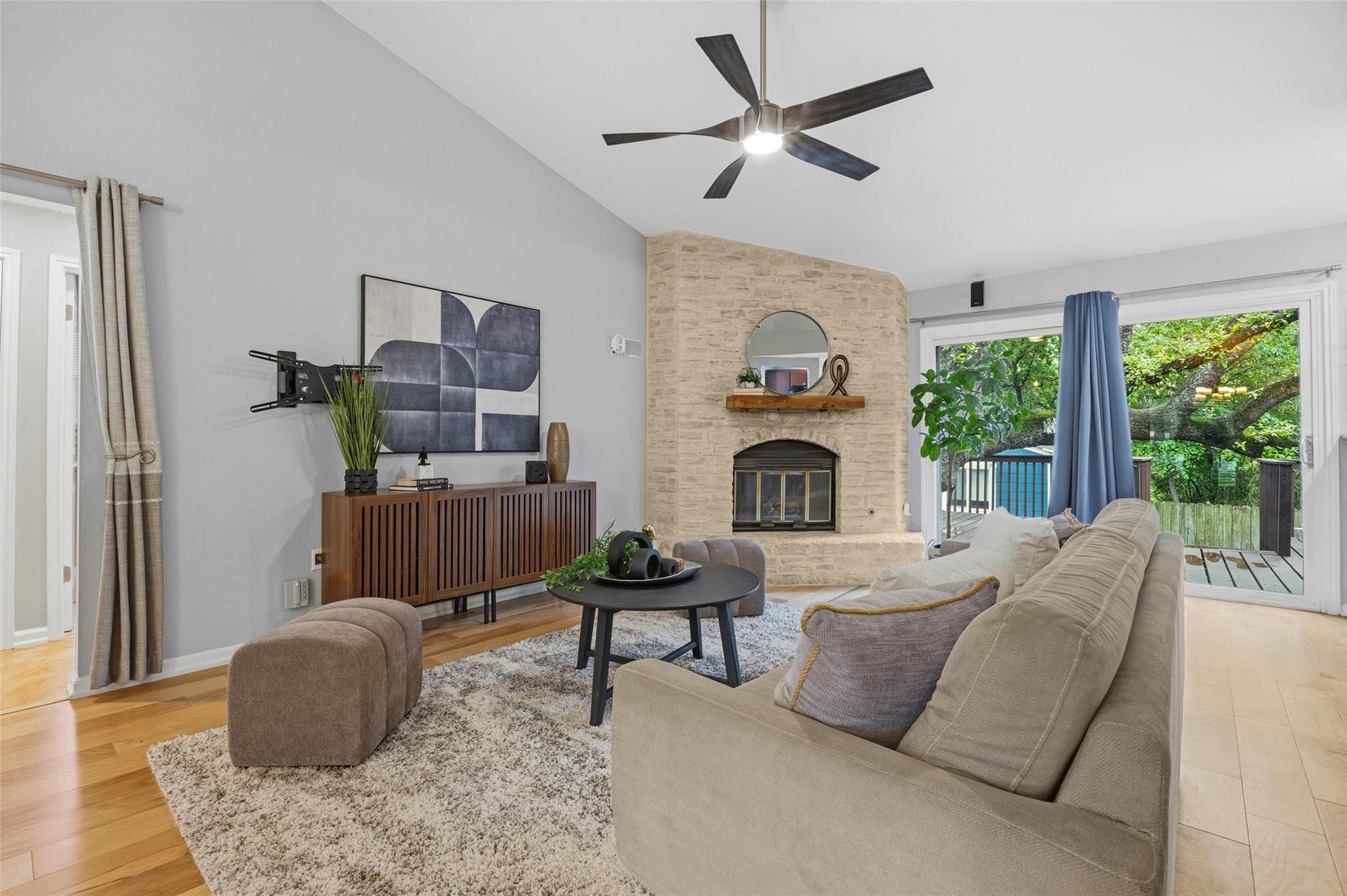 4209 Red Cloud Dr, Austin, TX 78759