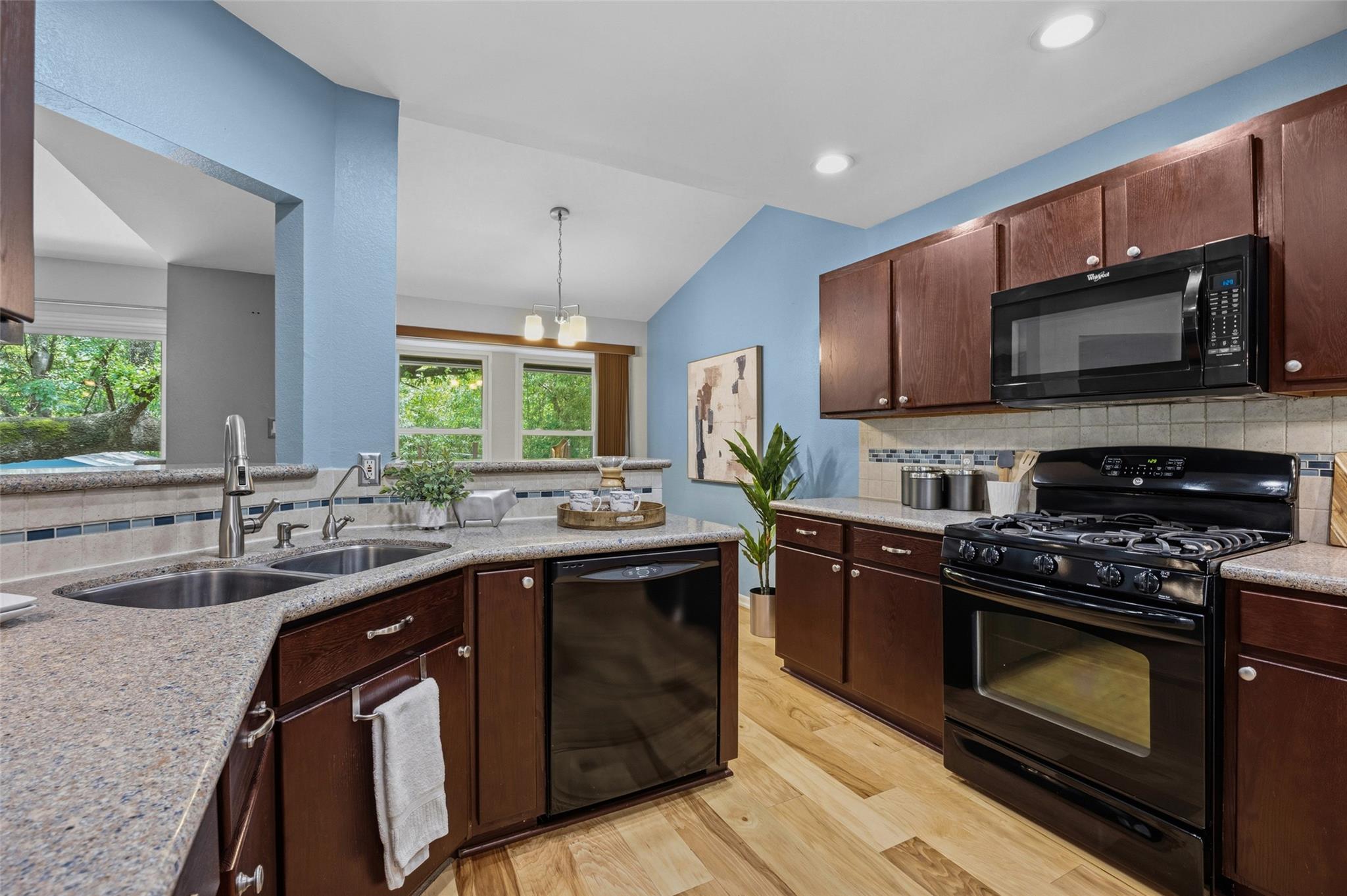 4209 Red Cloud Dr, Austin, TX 78759