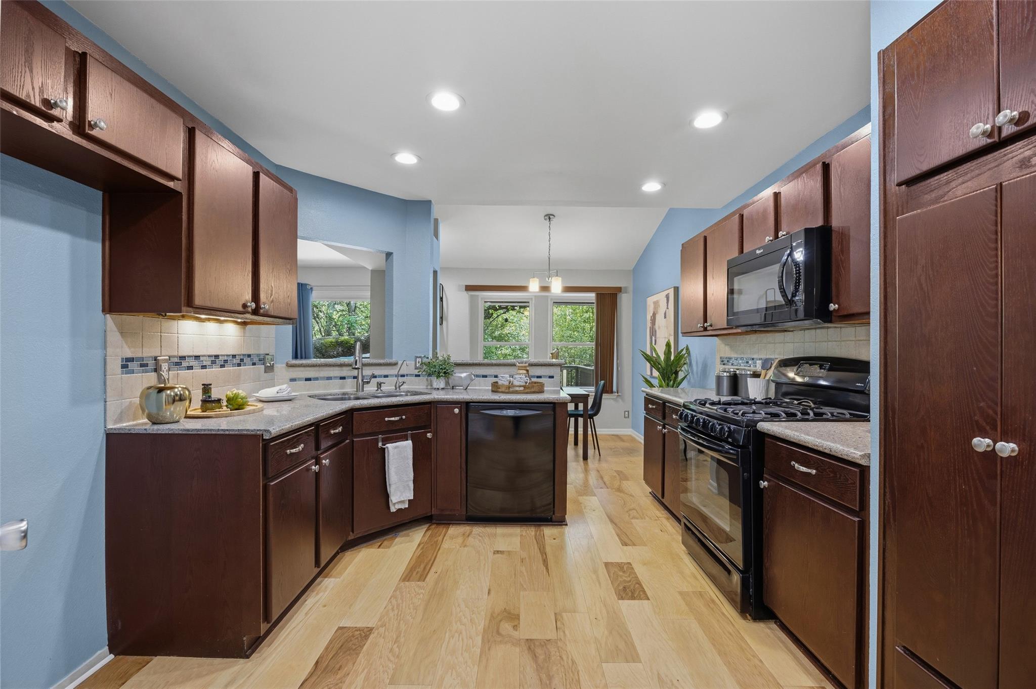 4209 Red Cloud Dr, Austin, TX 78759
