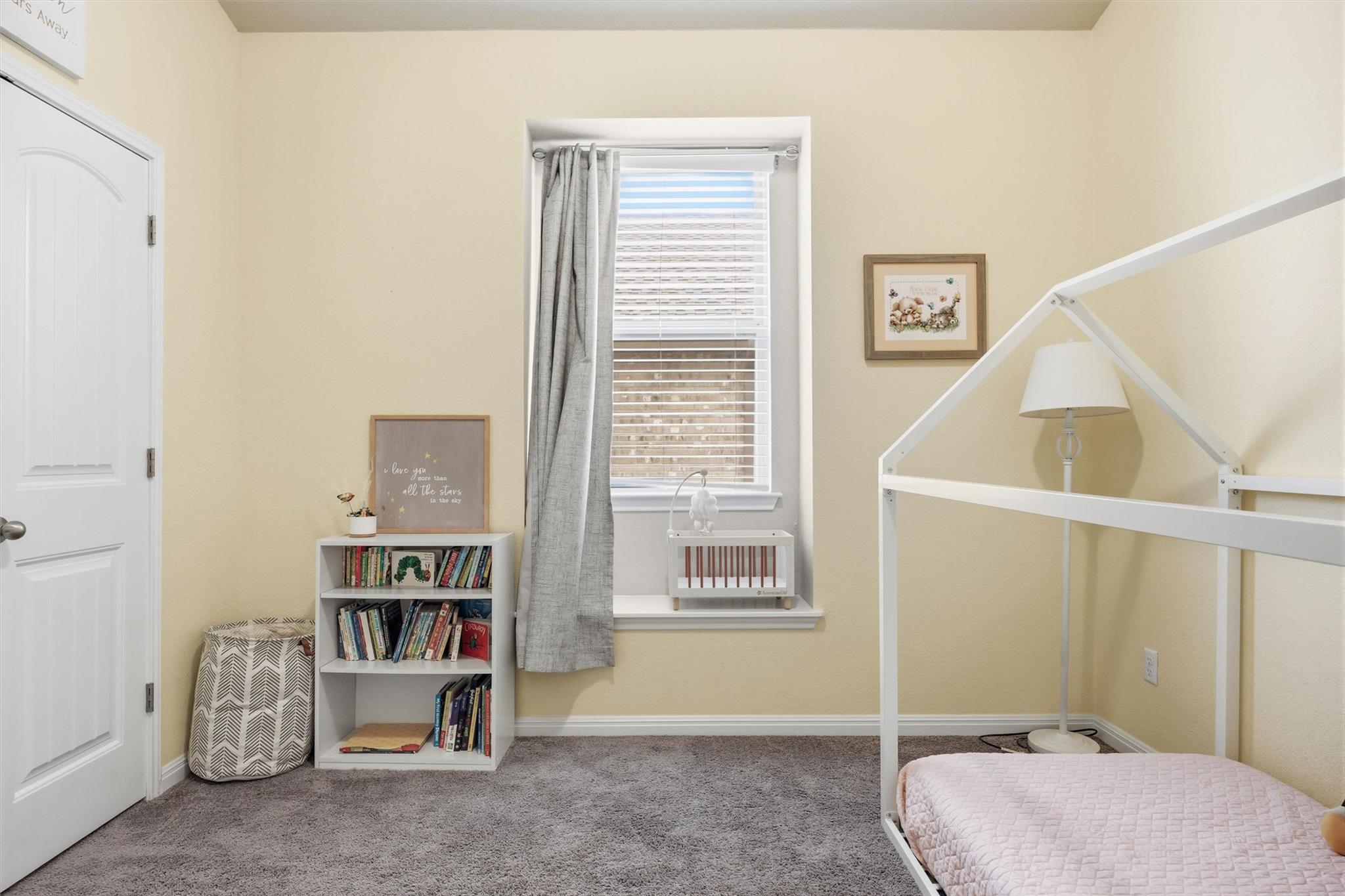 1613 Dubiel Dr, Leander, TX 78641