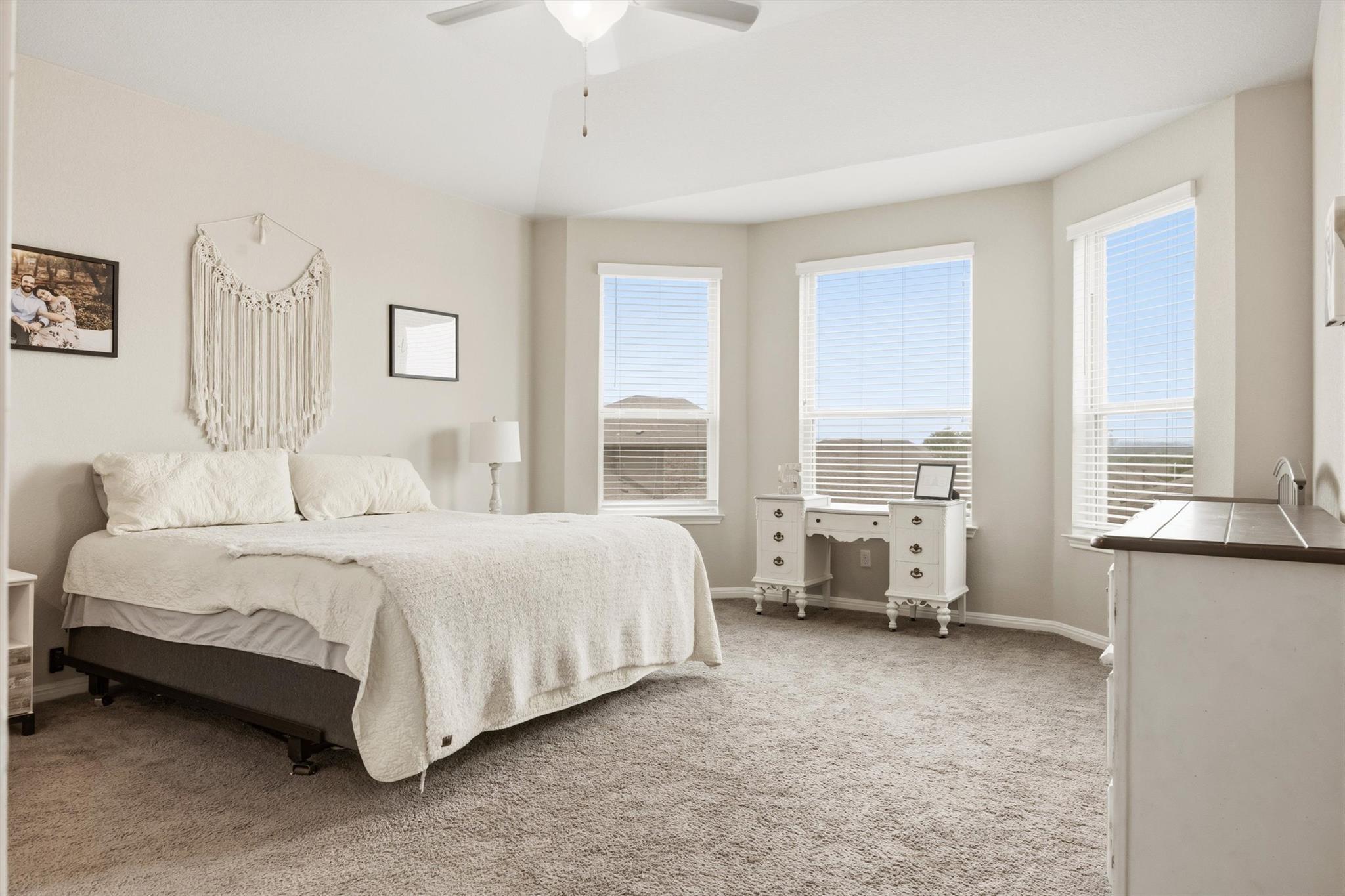 1613 Dubiel Dr, Leander, TX 78641