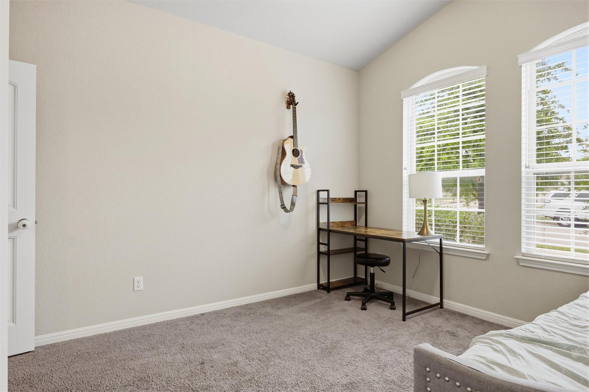 1613 Dubiel Dr, Leander, TX 78641