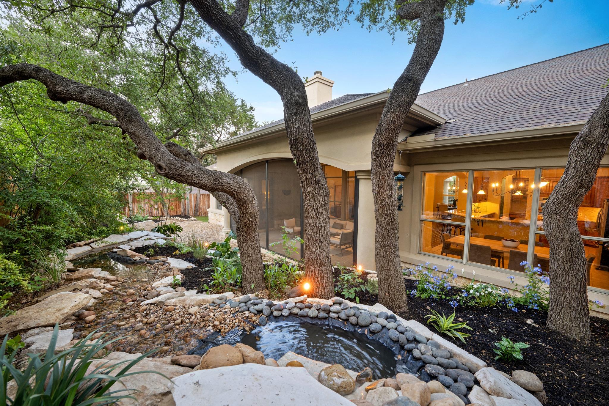 1012 Sailmaster St, Lakeway, TX 78734