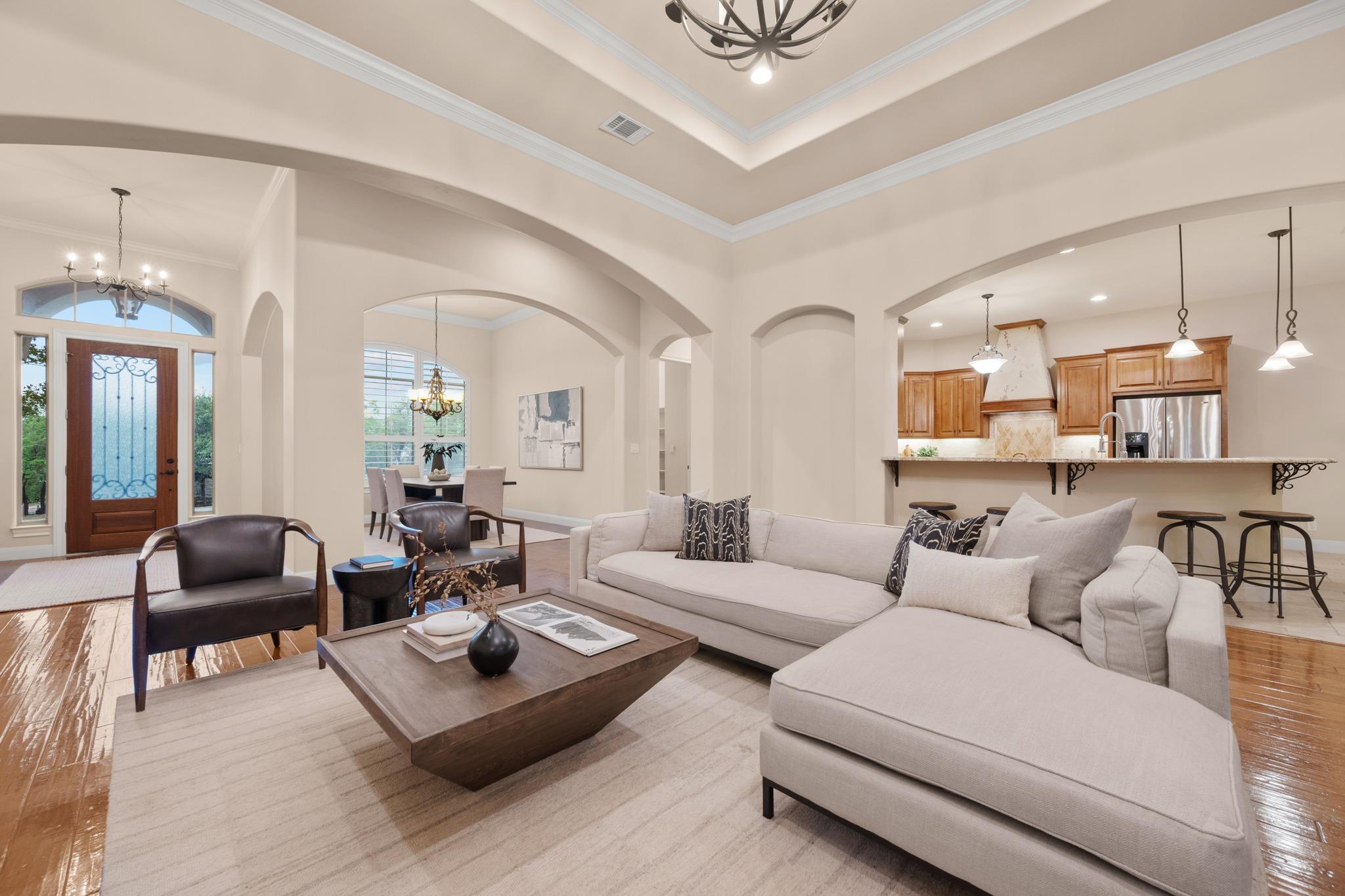 1012 Sailmaster St, Lakeway, TX 78734