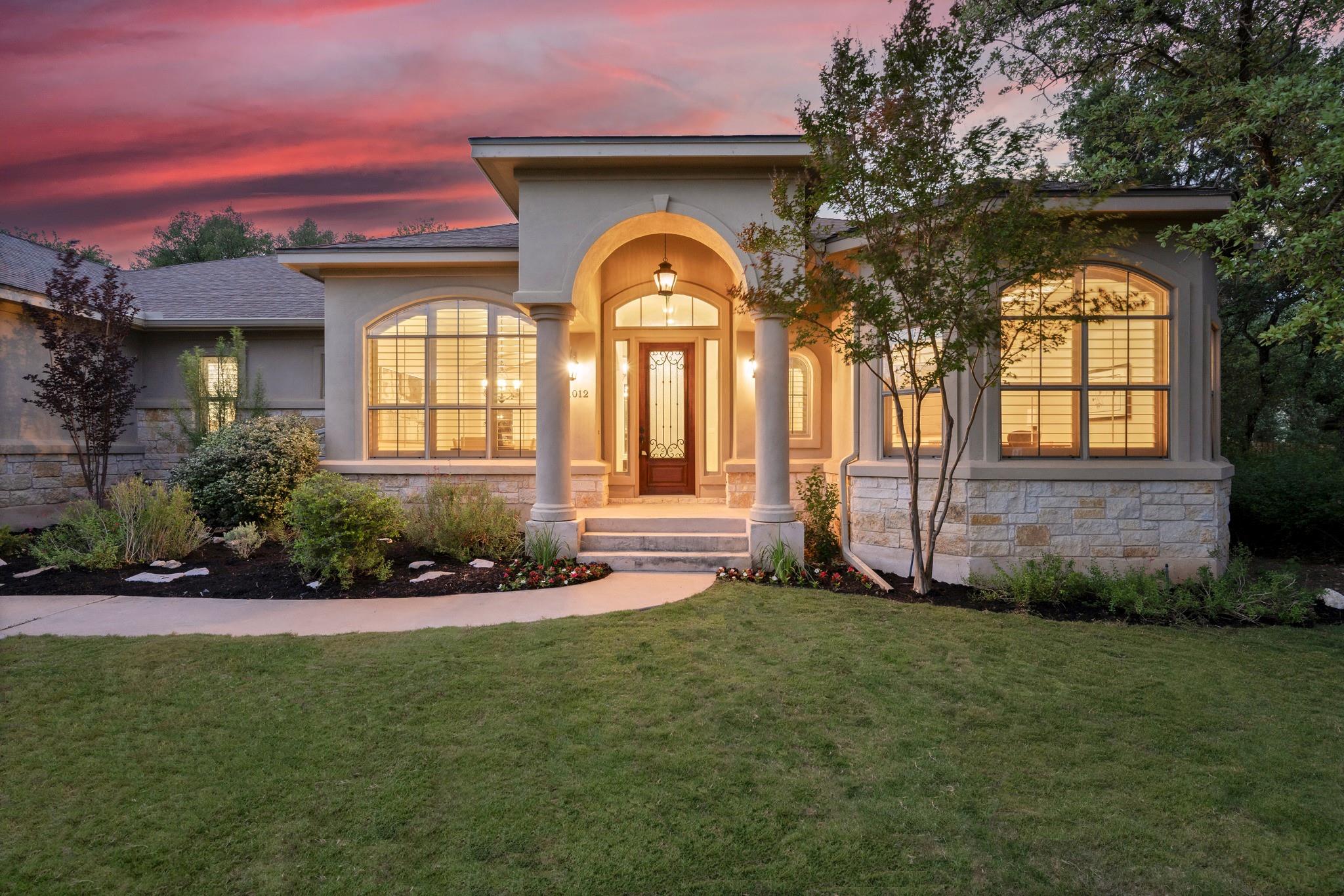 1012 Sailmaster St, Lakeway, TX 78734