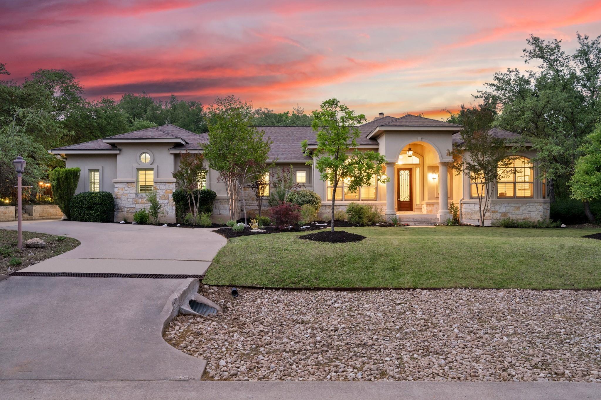 1012 Sailmaster St, Lakeway, TX 78734