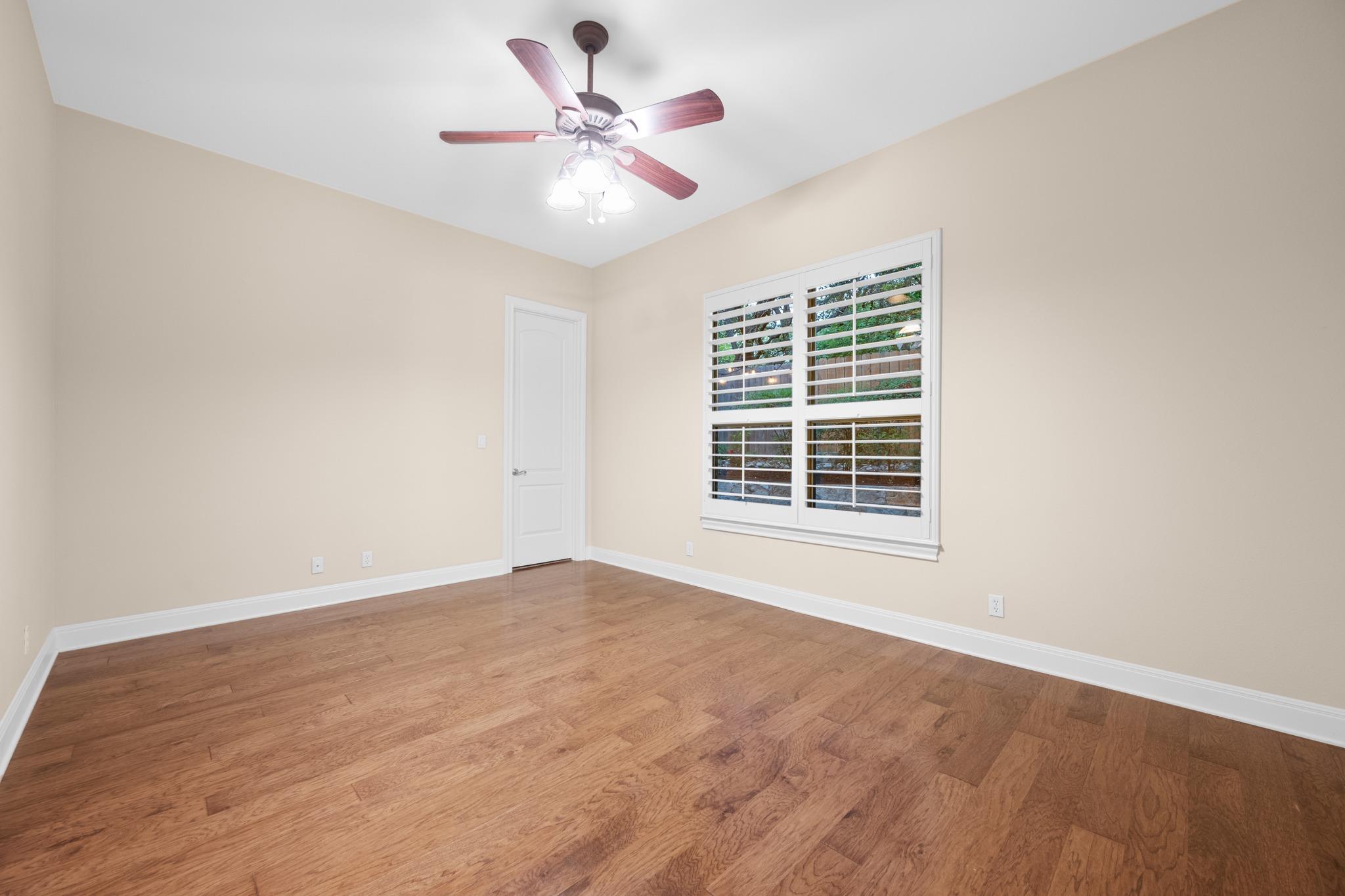 1012 Sailmaster St, Lakeway, TX 78734