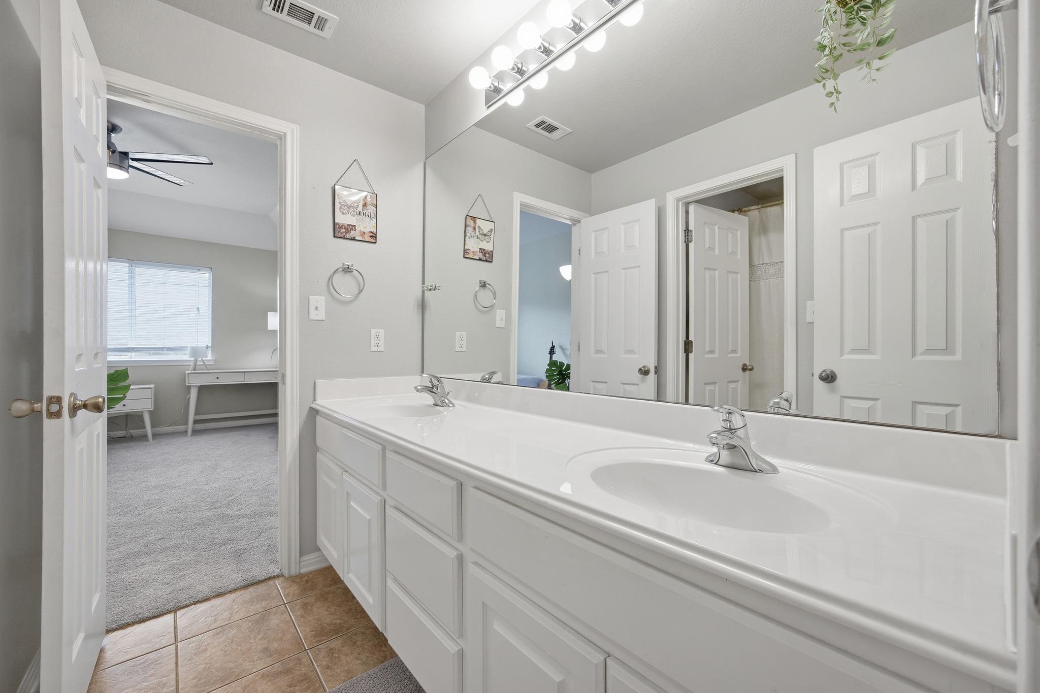 2204 Rio Mesa Dr, Austin, TX 78732