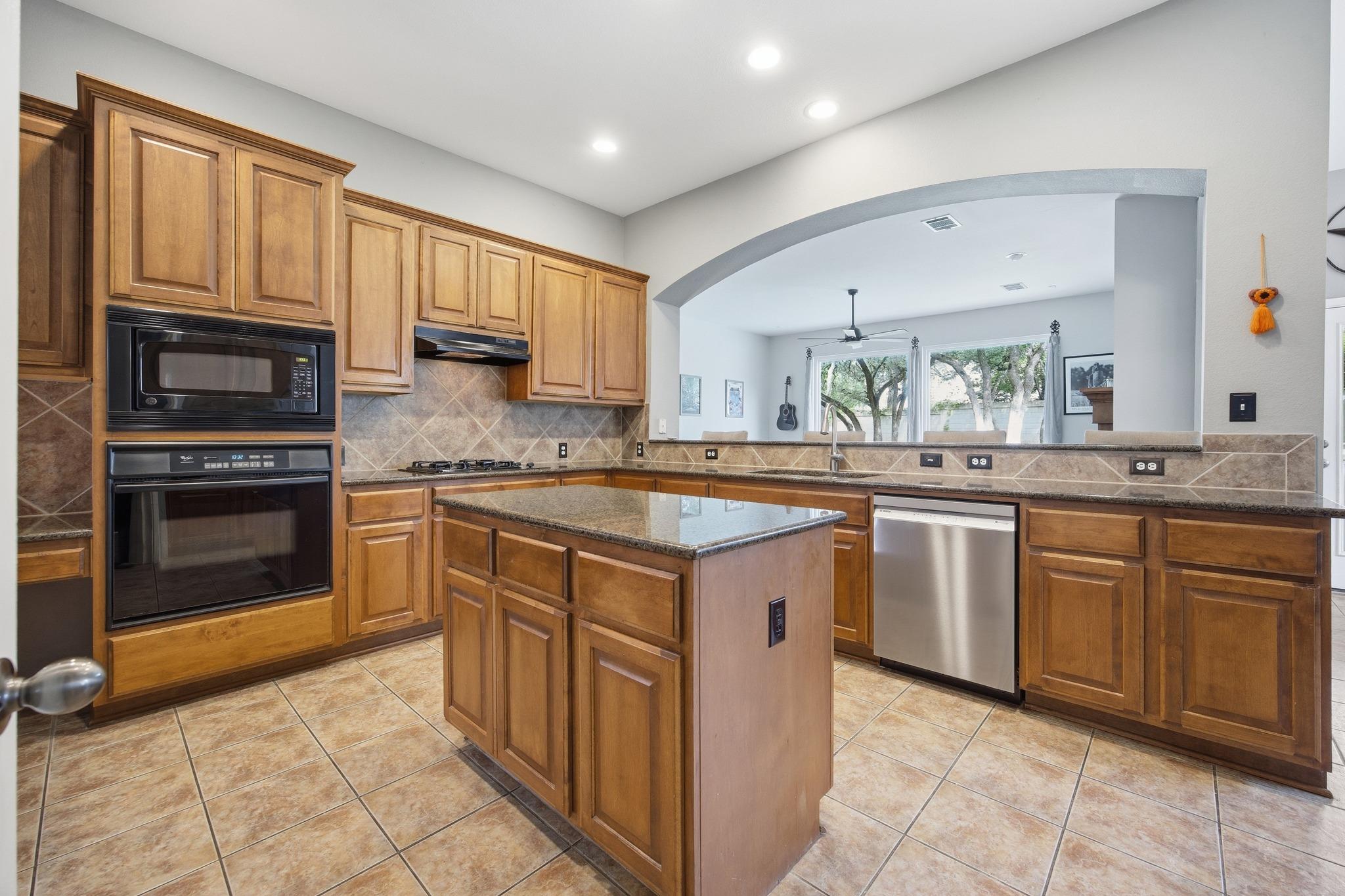 2204 Rio Mesa Dr, Austin, TX 78732