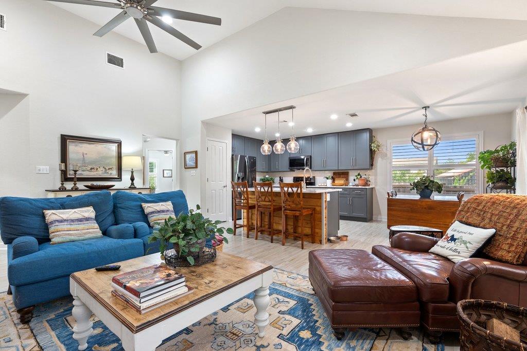 2003 Rain Water Dr, Austin, TX 78734