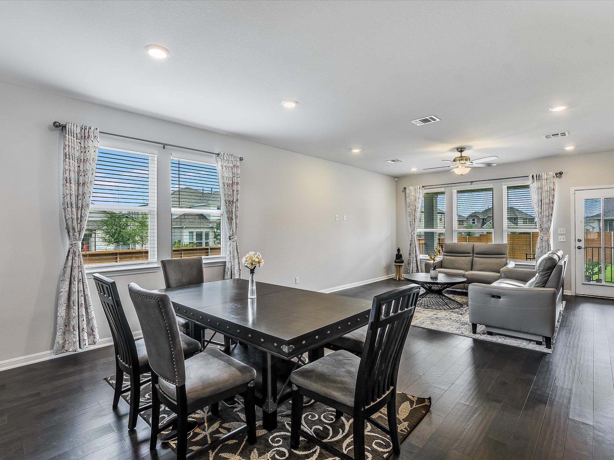 512 Voyage Trce, Leander, TX 78641