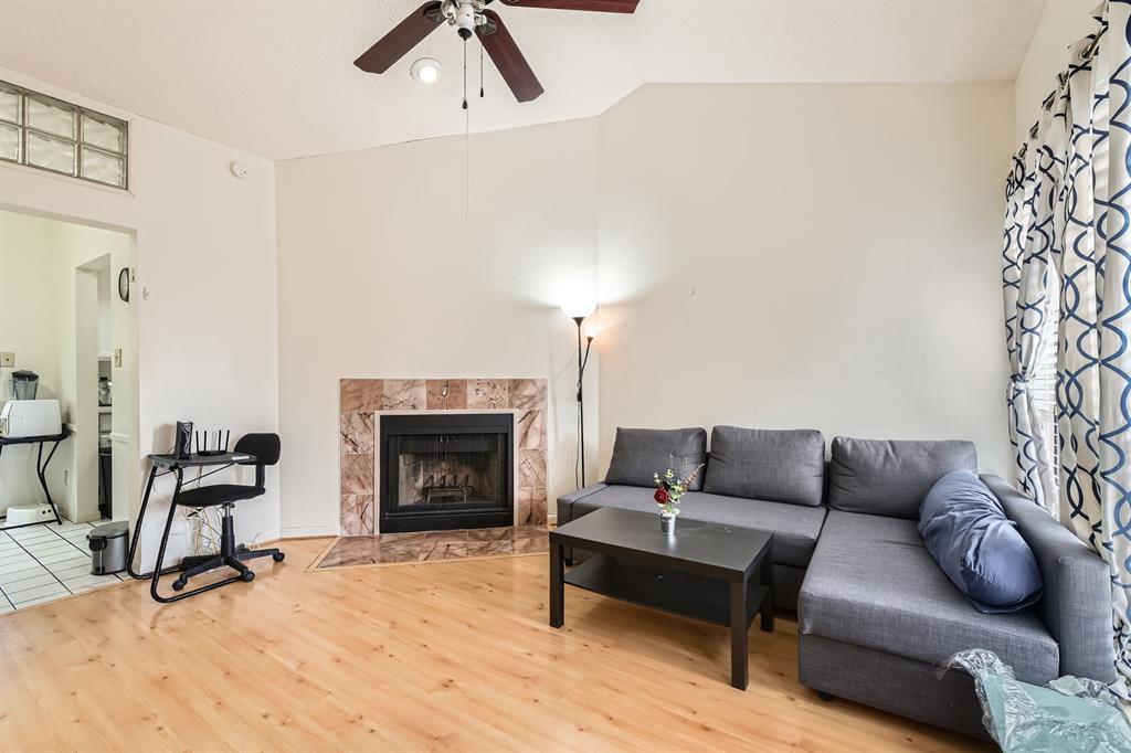 711 W 21st St # 302, Austin, TX 78705