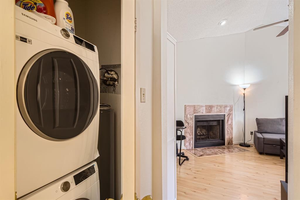 711 W 21st St # 302, Austin, TX 78705