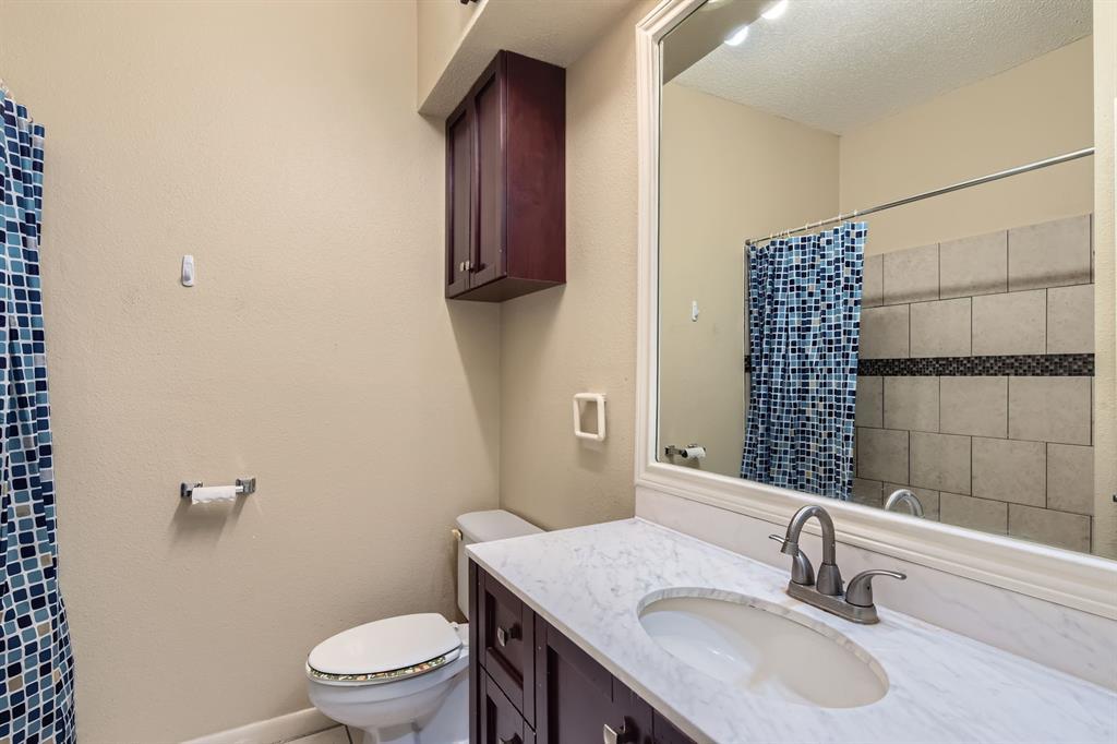 711 W 21st St # 302, Austin, TX 78705