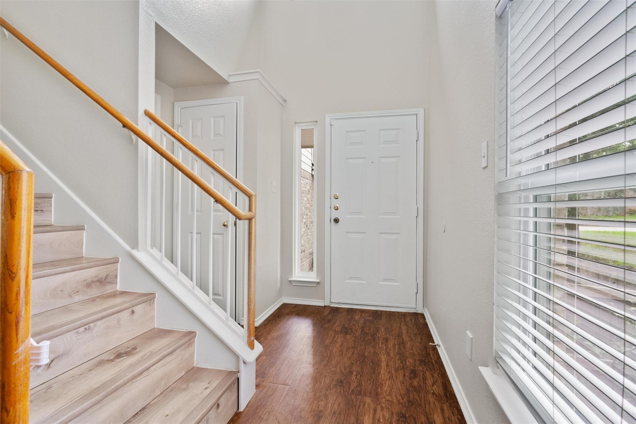 1454 David Curry Dr, Round Rock, TX 78664