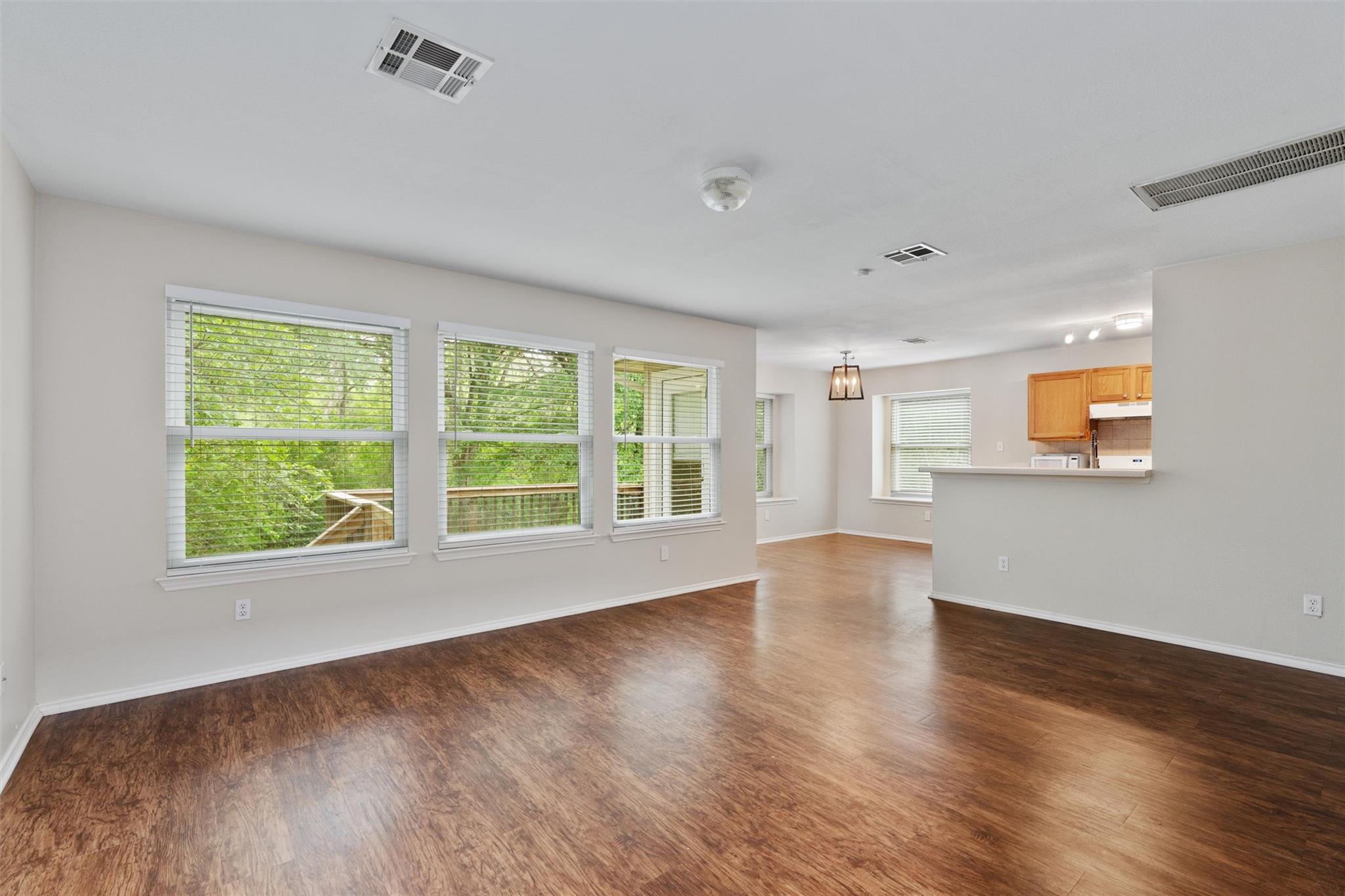 1454 David Curry Dr, Round Rock, TX 78664