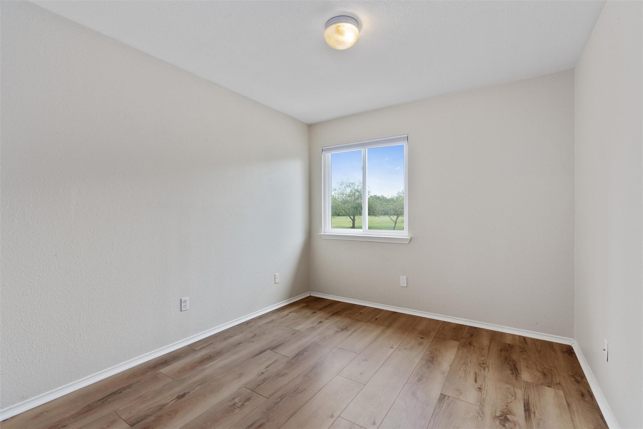 1454 David Curry Dr, Round Rock, TX 78664