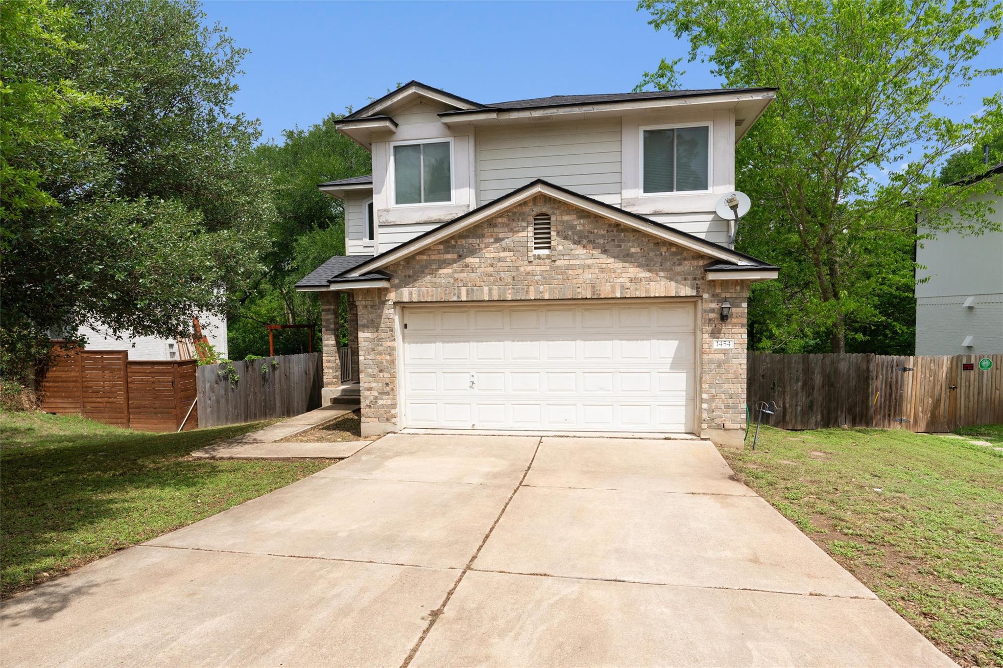 1454 David Curry Dr, Round Rock, TX 78664