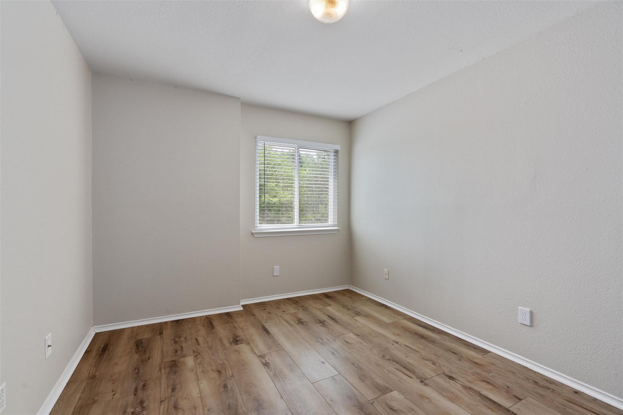 1454 David Curry Dr, Round Rock, TX 78664