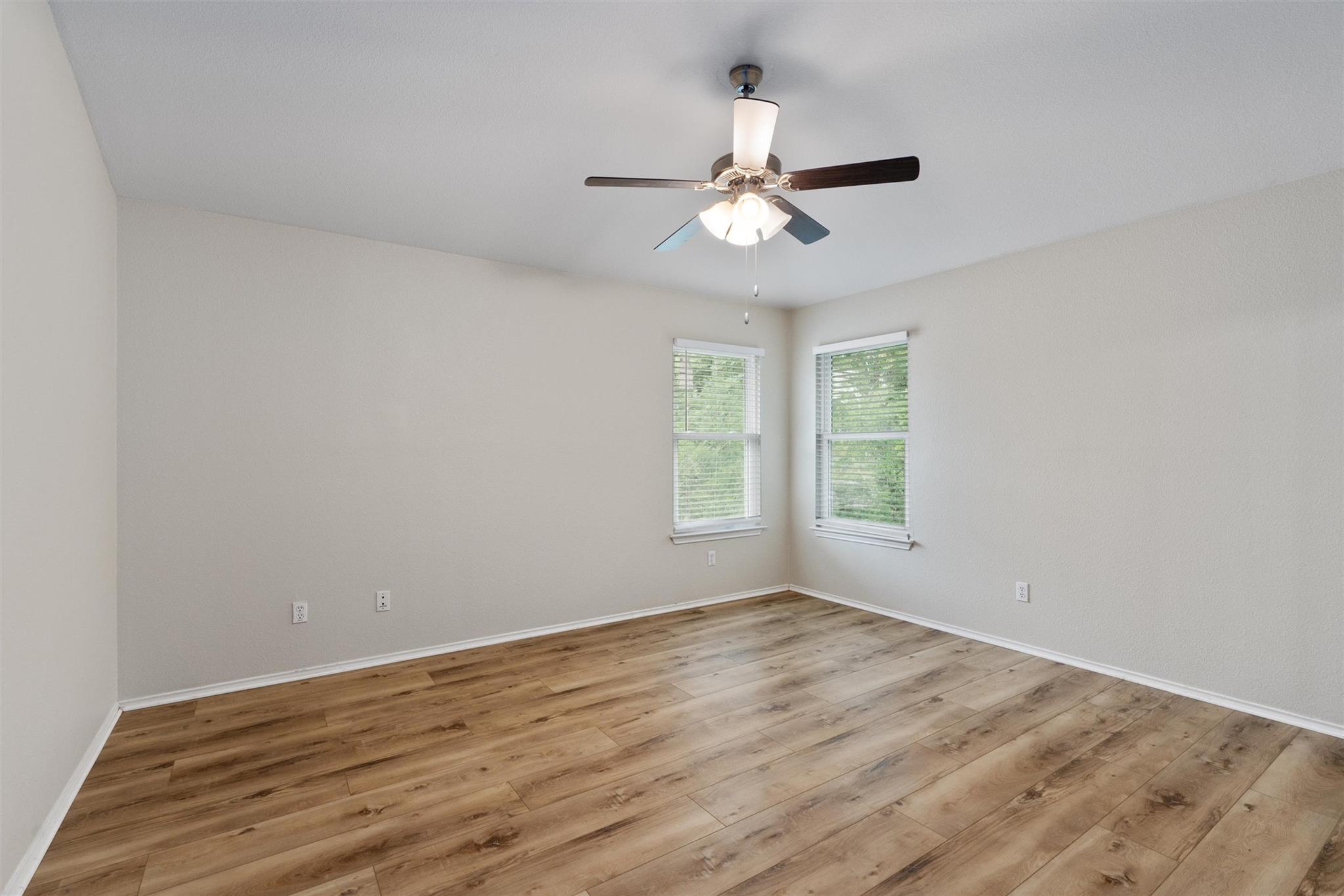 1454 David Curry Dr, Round Rock, TX 78664