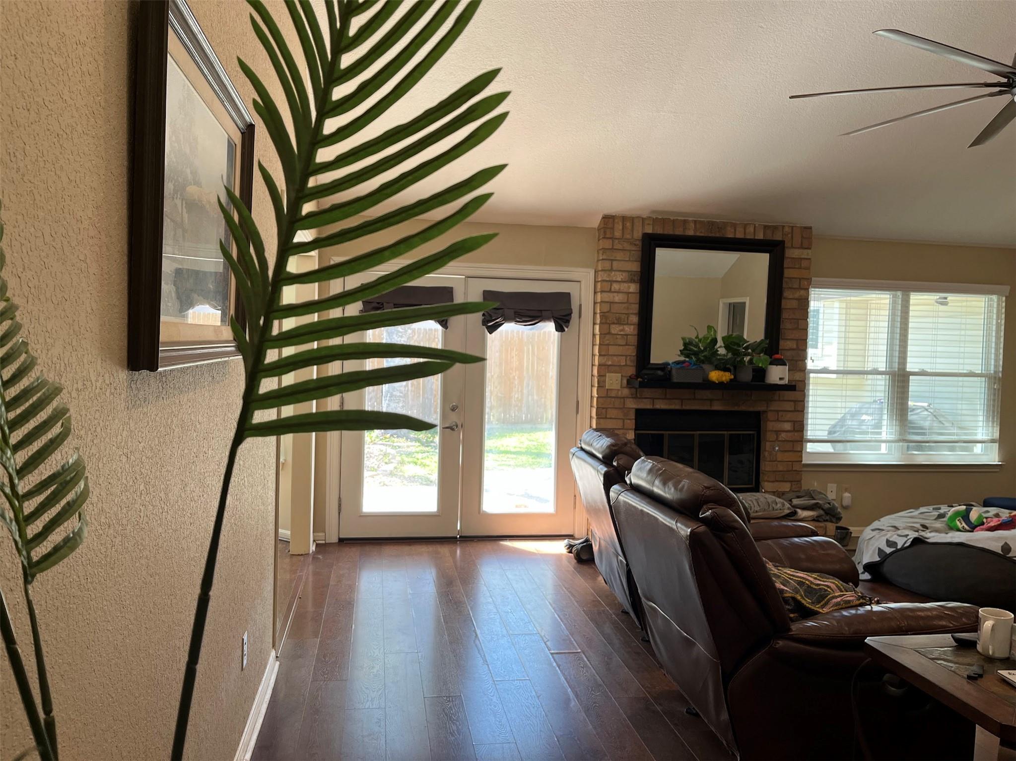 6401 Woodcrest Dr, Austin, TX 78759