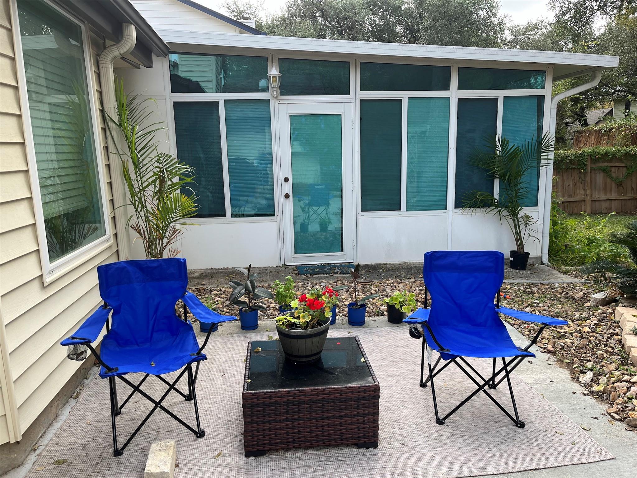 6401 Woodcrest Dr, Austin, TX 78759