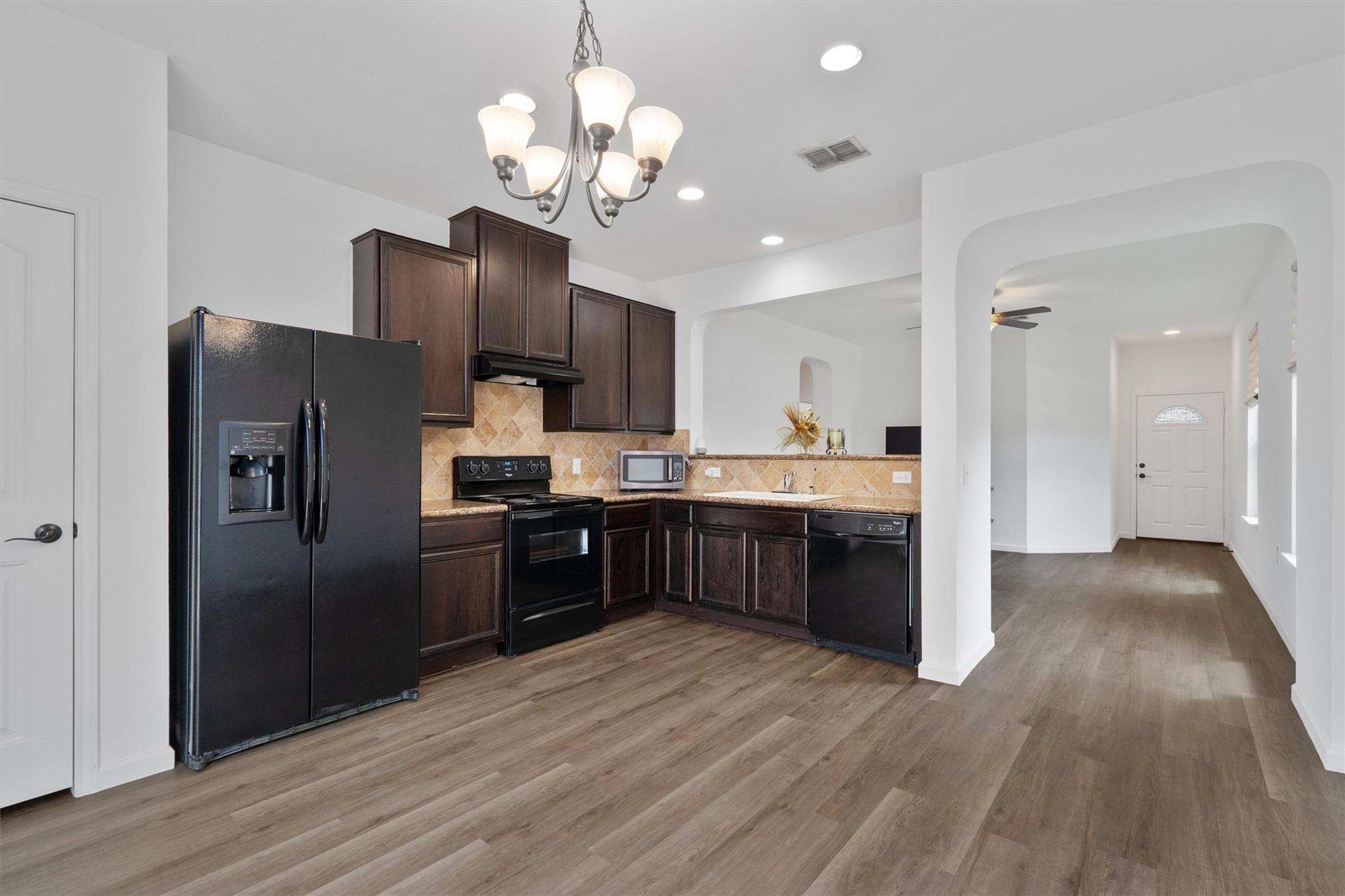 8824 Stambourne St, Austin, TX 78747