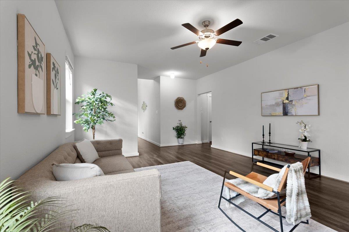 321 Buffalo View Ln, Georgetown, TX 78628