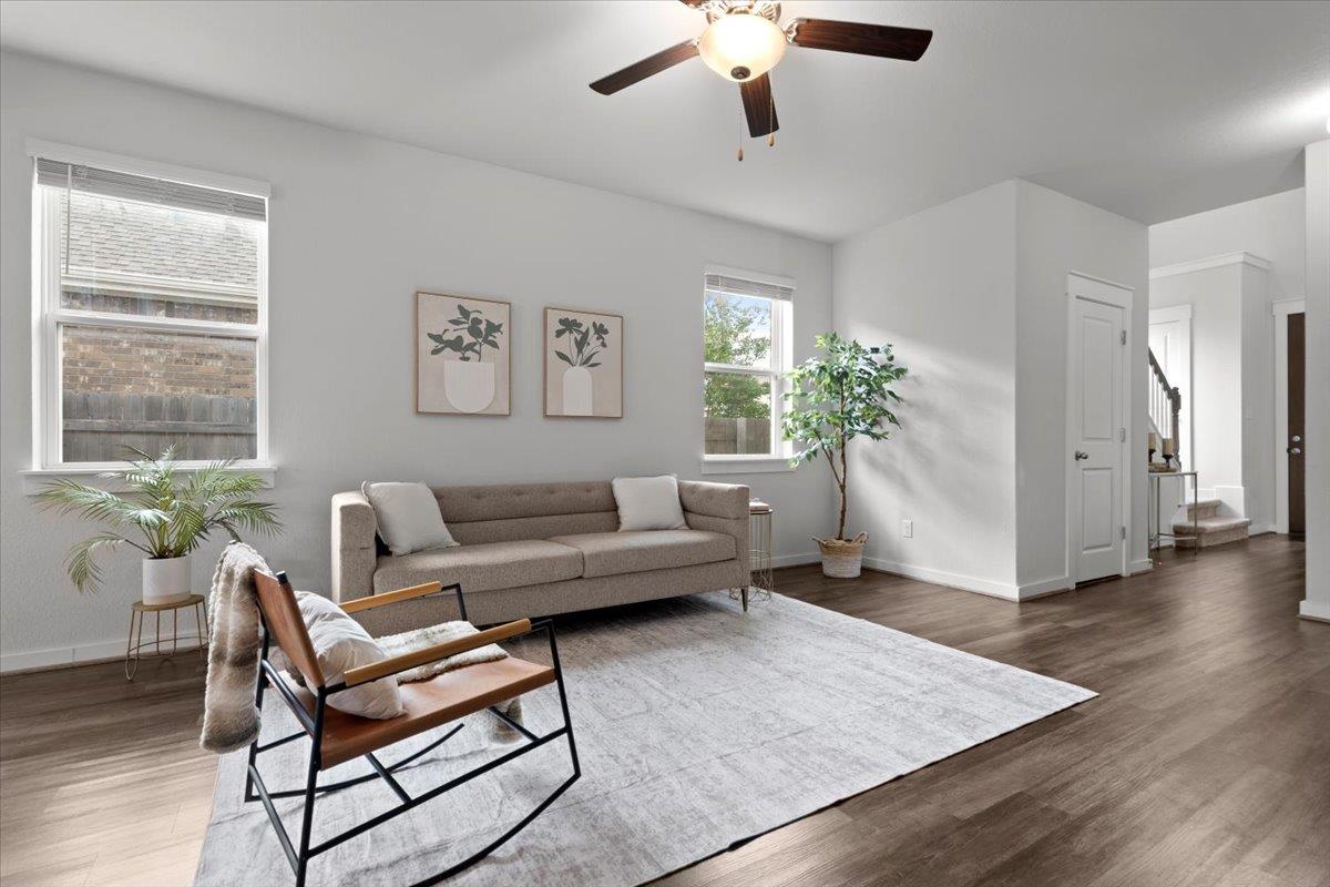 321 Buffalo View Ln, Georgetown, TX 78628