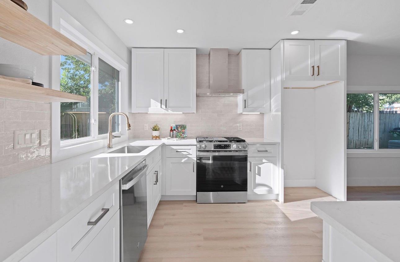 5506 Salem Walk Dr, Austin, TX 78745