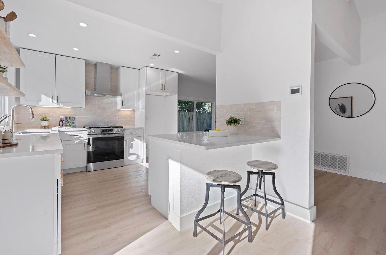 5506 Salem Walk Dr, Austin, TX 78745