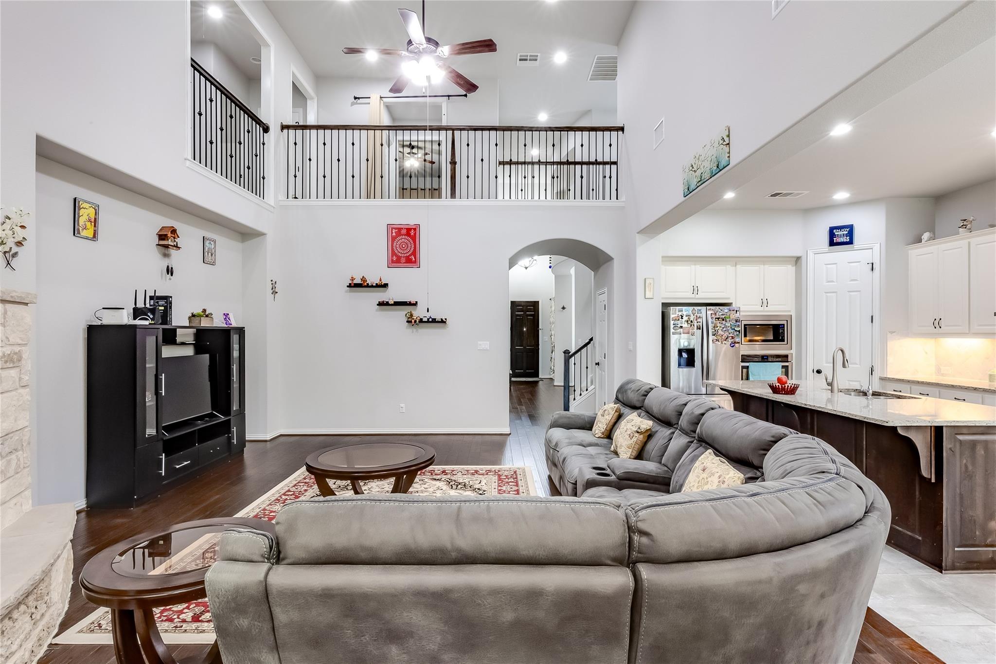 204 Lady Bird Ln, Georgetown, TX 78628