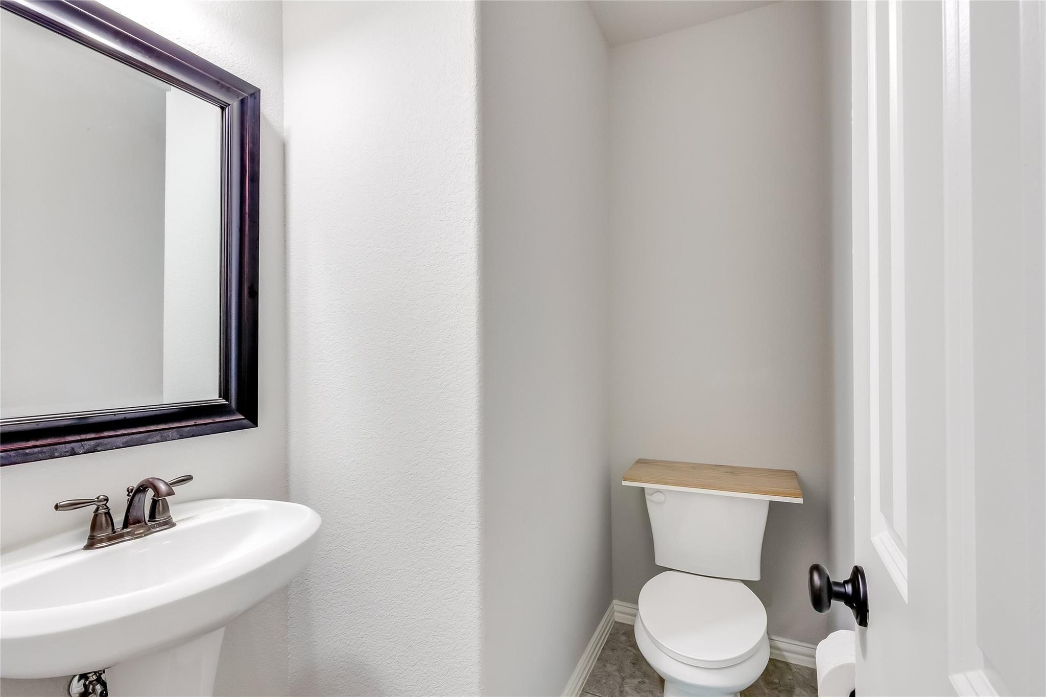 204 Lady Bird Ln, Georgetown, TX 78628