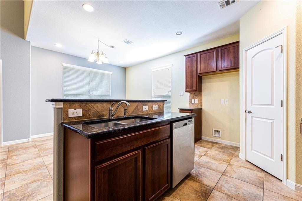 11400 W Parmer Ln # 34, Cedar Park, TX 78613