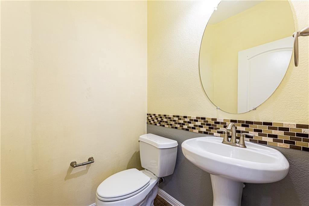 11400 W Parmer Ln # 34, Cedar Park, TX 78613