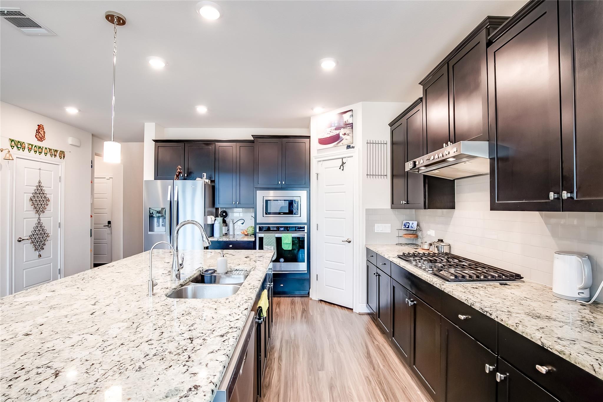 508 Middle Brook Dr, Leander, TX 78641