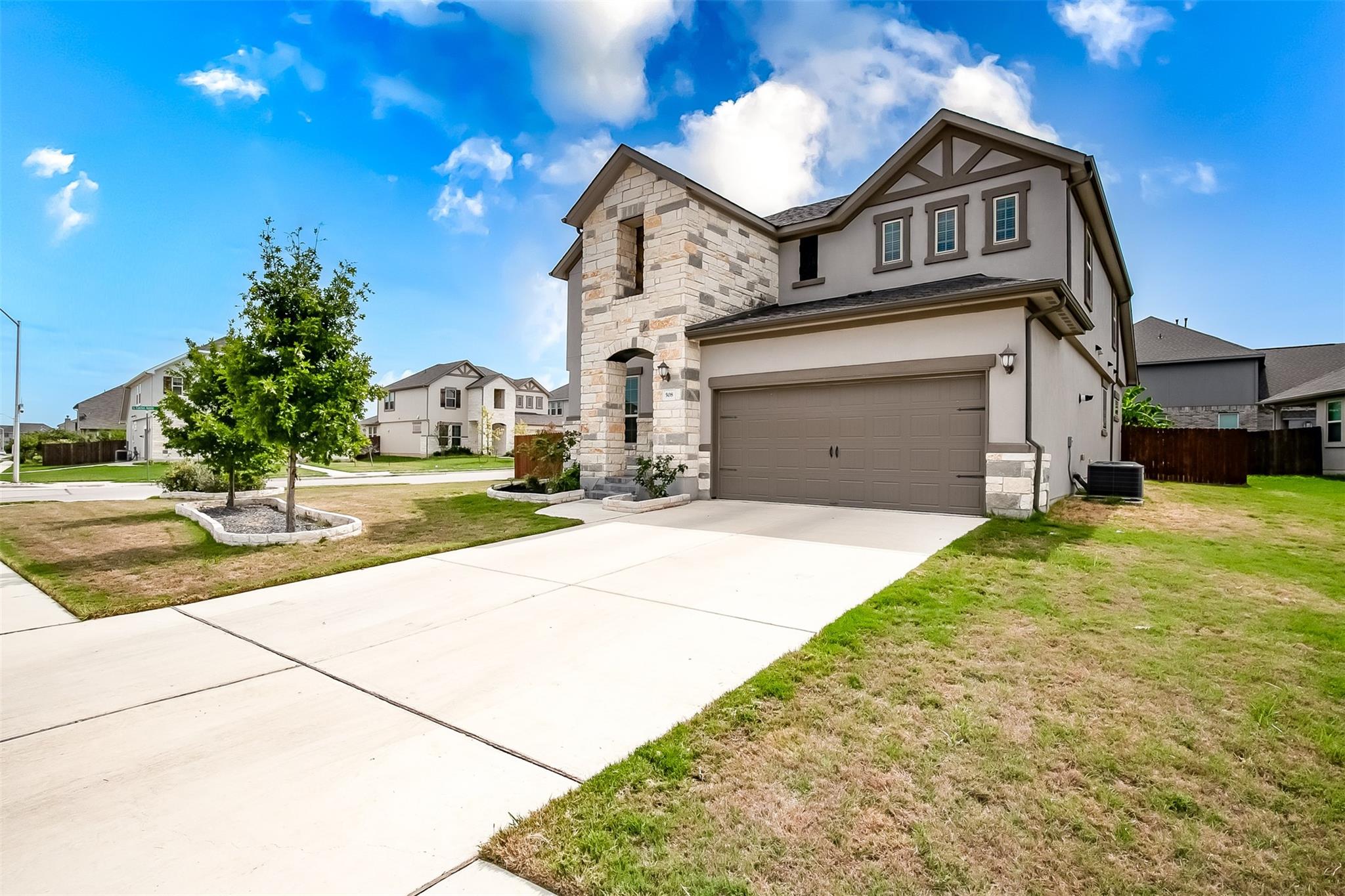 508 Middle Brook Dr, Leander, TX 78641