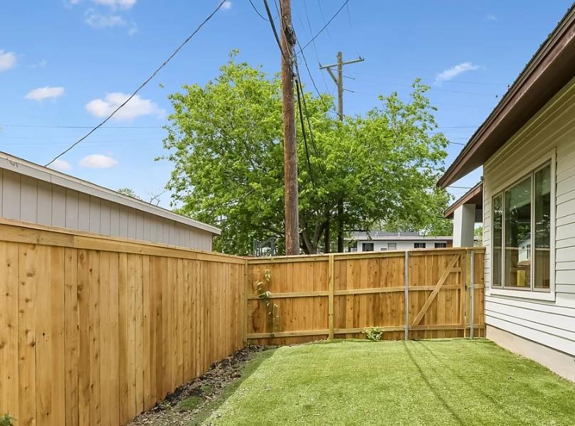 5305 Guadalupe St # A, Austin, TX 78751