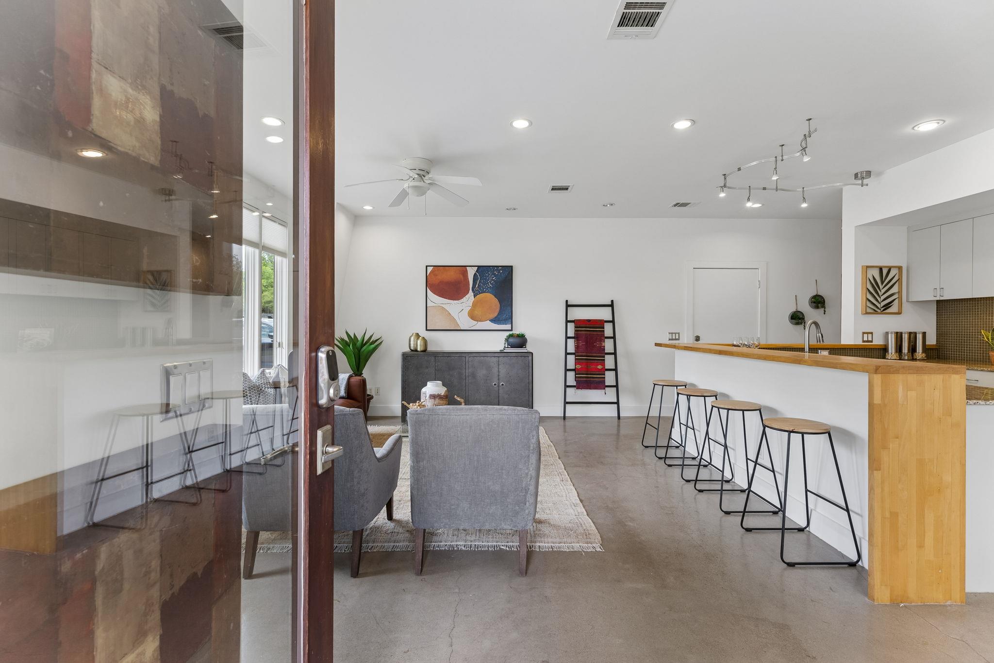 5305 Guadalupe St # A, Austin, TX 78751