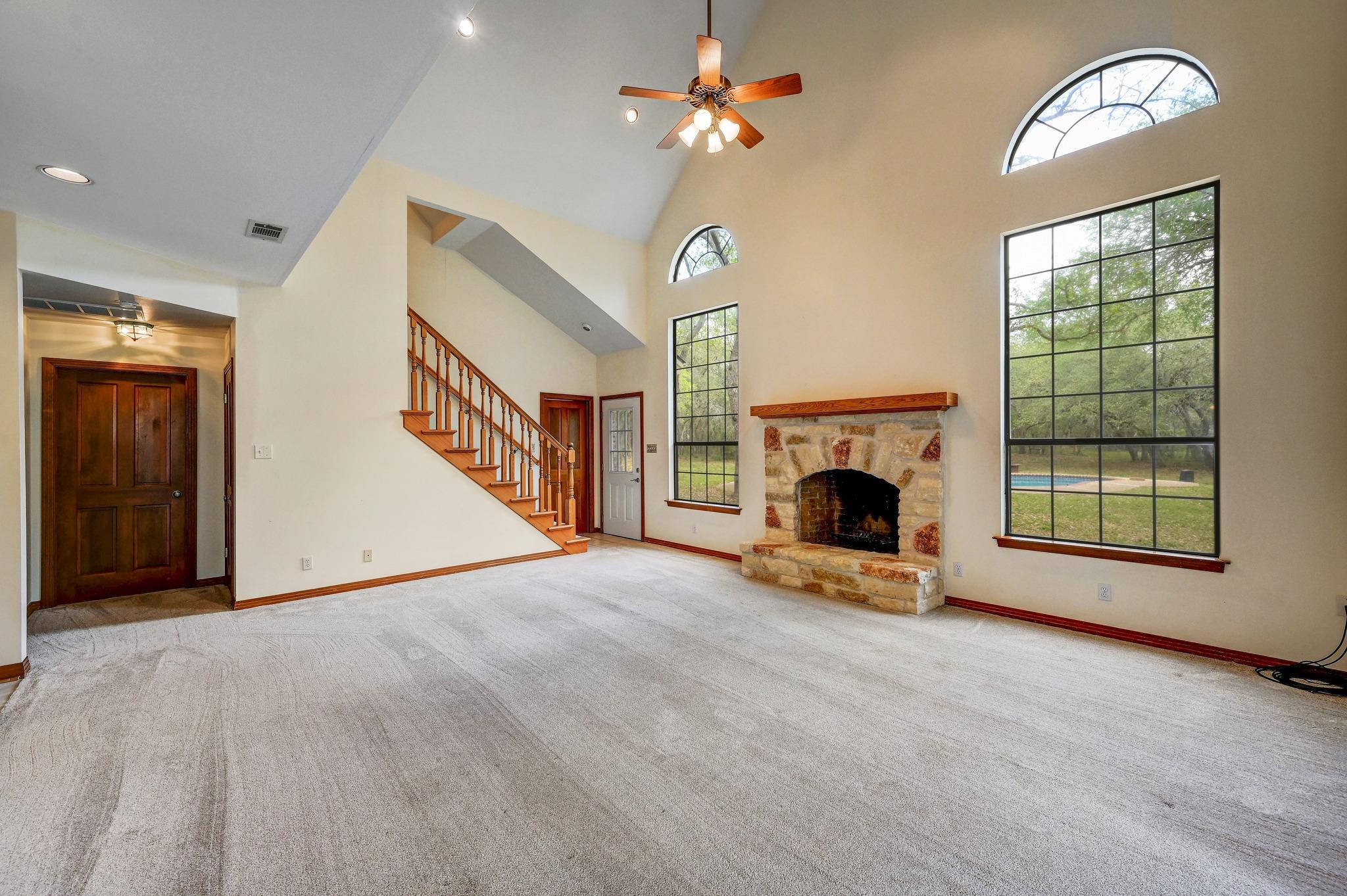 325 Crystal Meadows Dr, Kyle, TX 78640