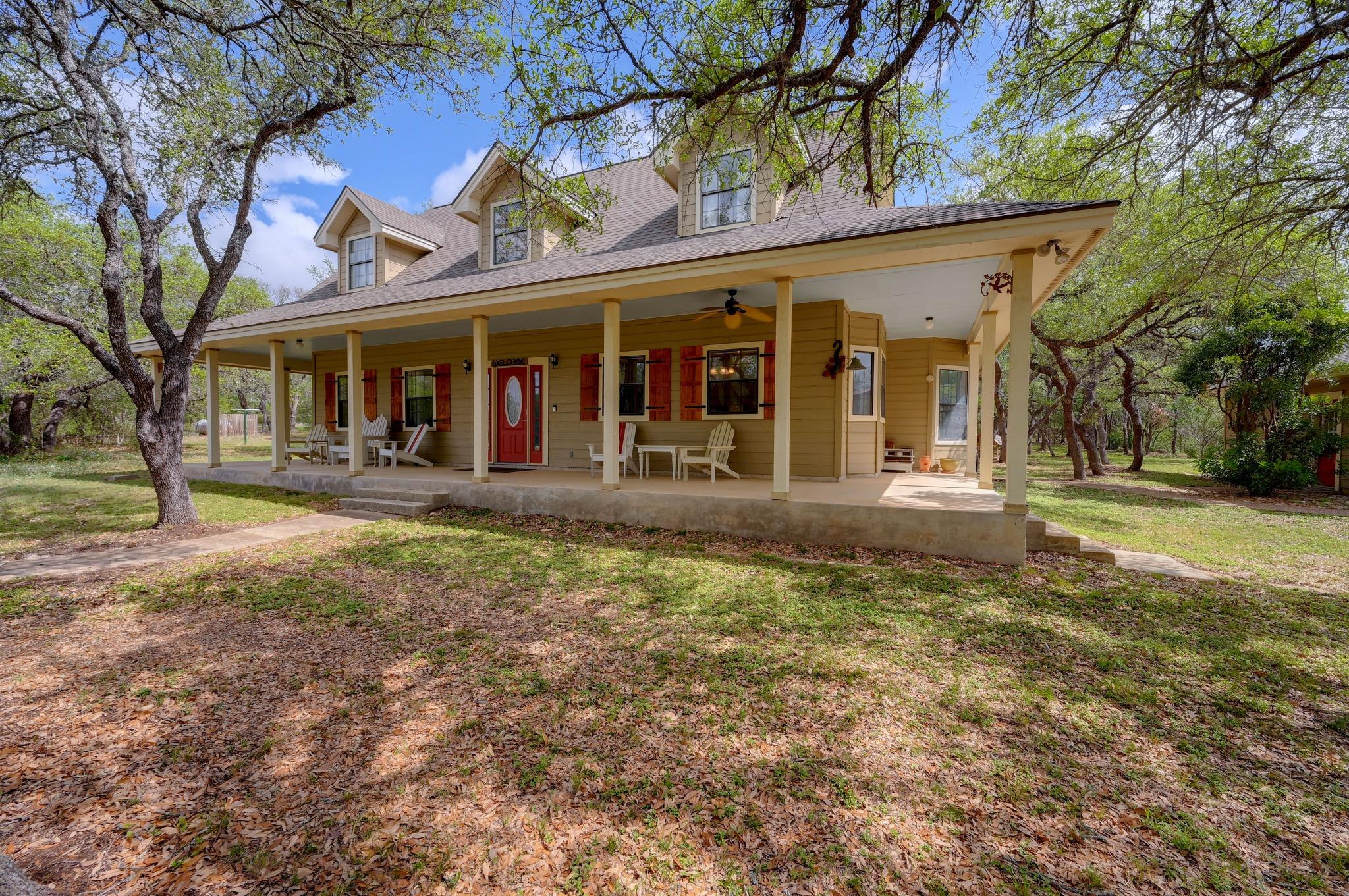 325 Crystal Meadows Dr, Kyle, TX 78640