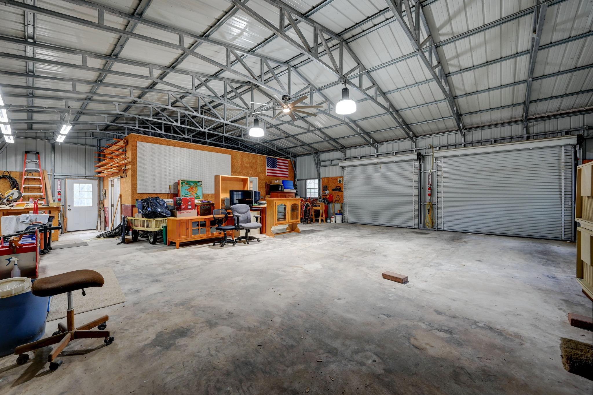 325 Crystal Meadows Dr, Kyle, TX 78640