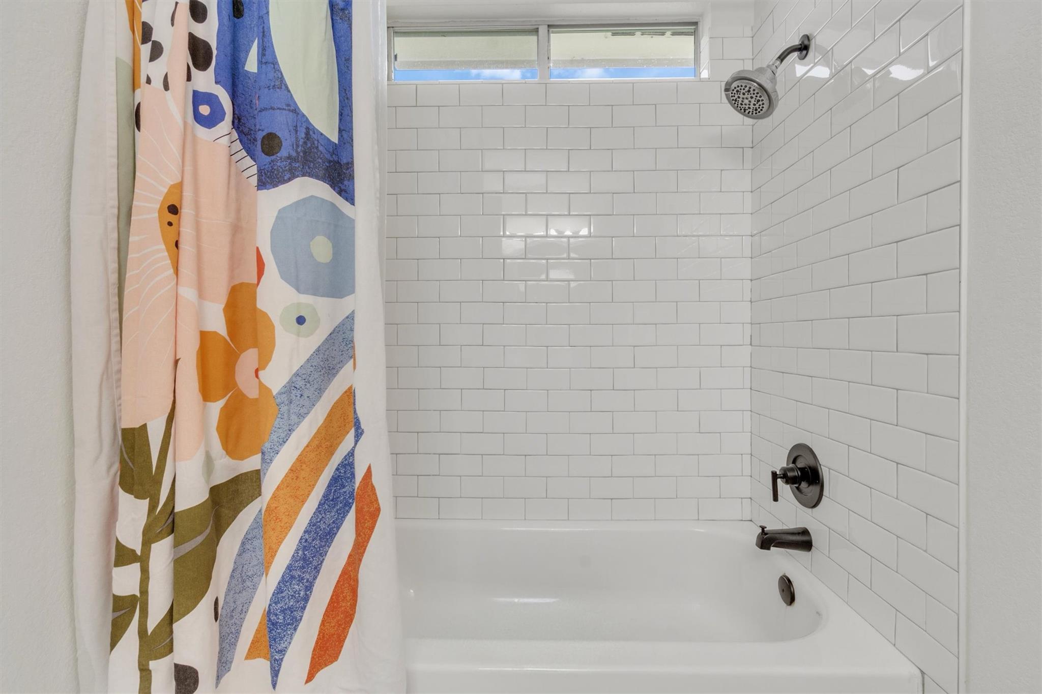 6105 Constellation Cir, Del Valle, TX 78617