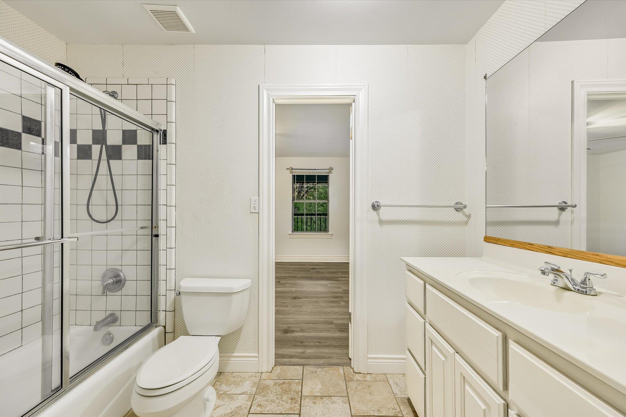 104 Upolu Ct, Bastrop, TX 78602