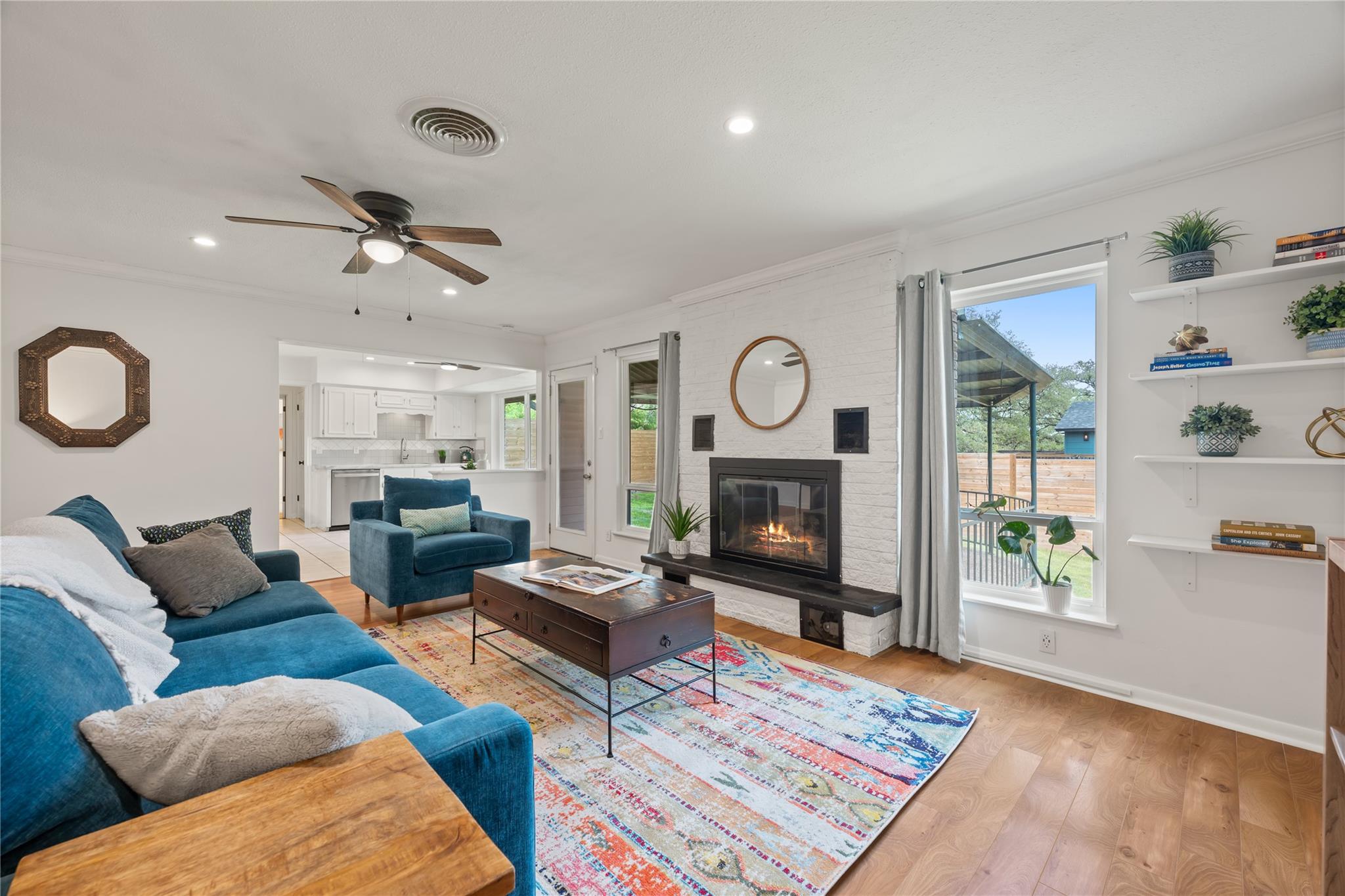 910 Berrywood Dr, Austin, TX 78753