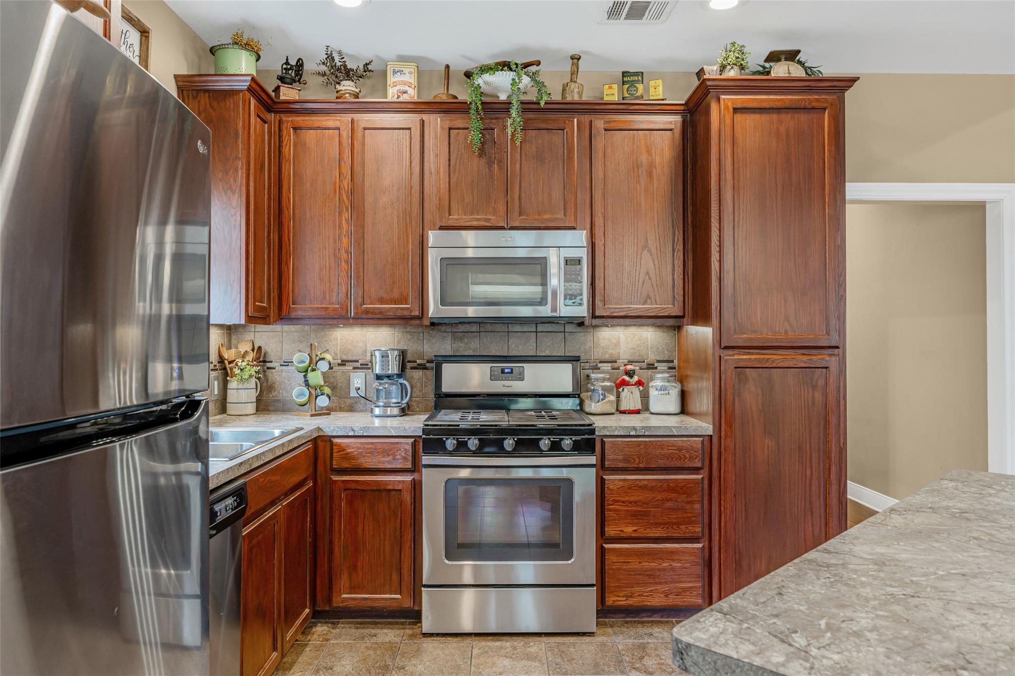 198 W Kelley Rd, Bastrop, TX 78602